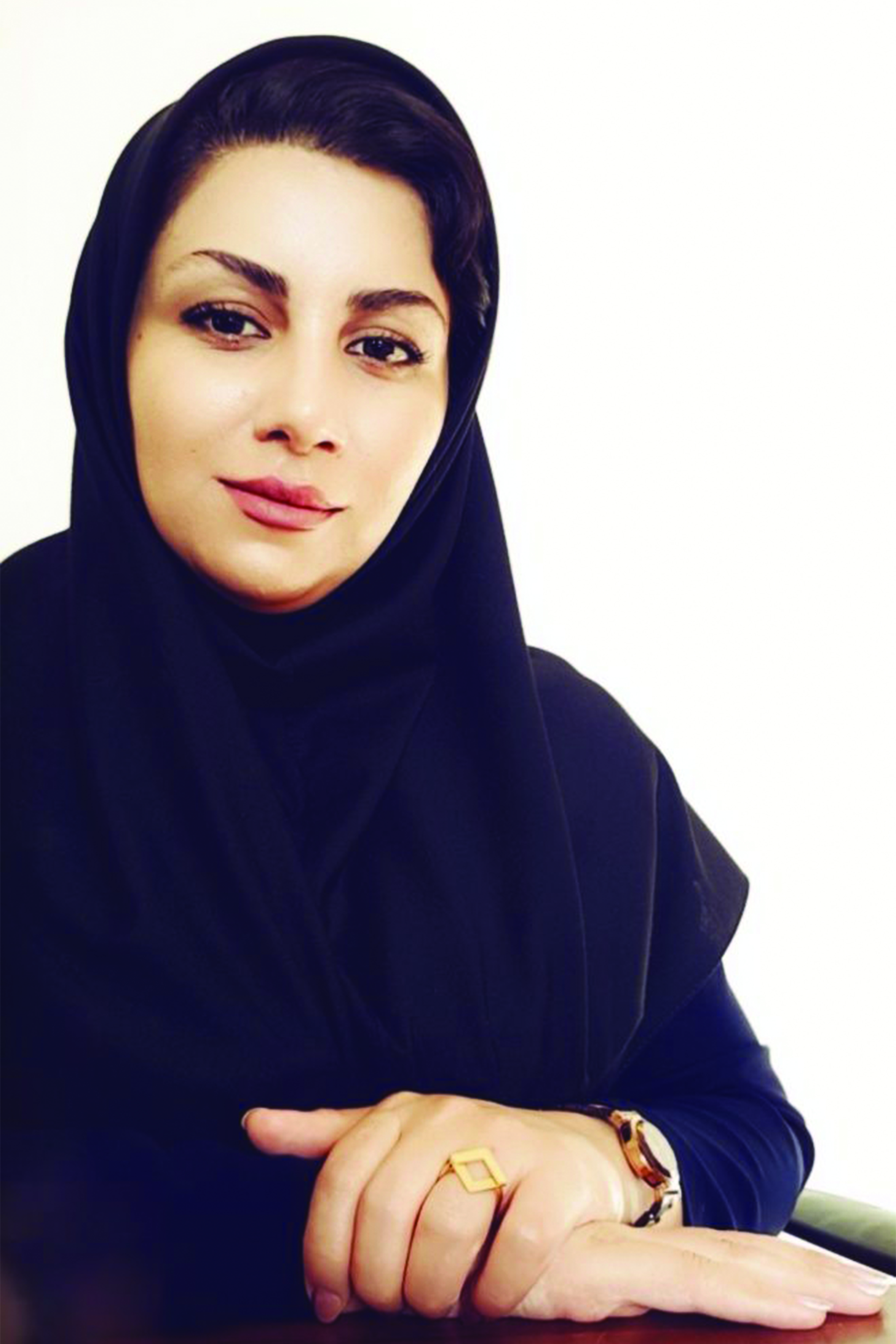 مینا فتاحیان نژاد 